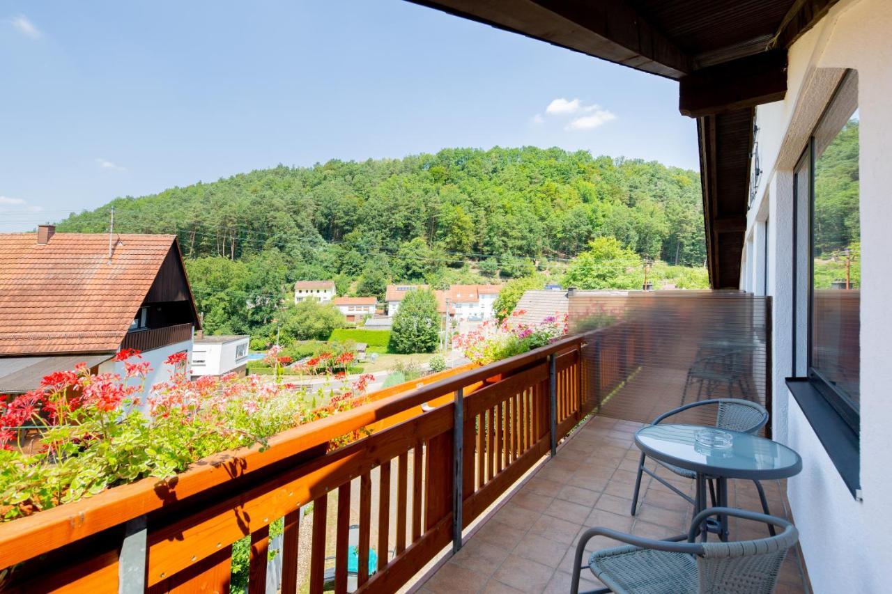 Hotel Restaurant Haus Waldesruh Eppenbrunn Dış mekan fotoğraf