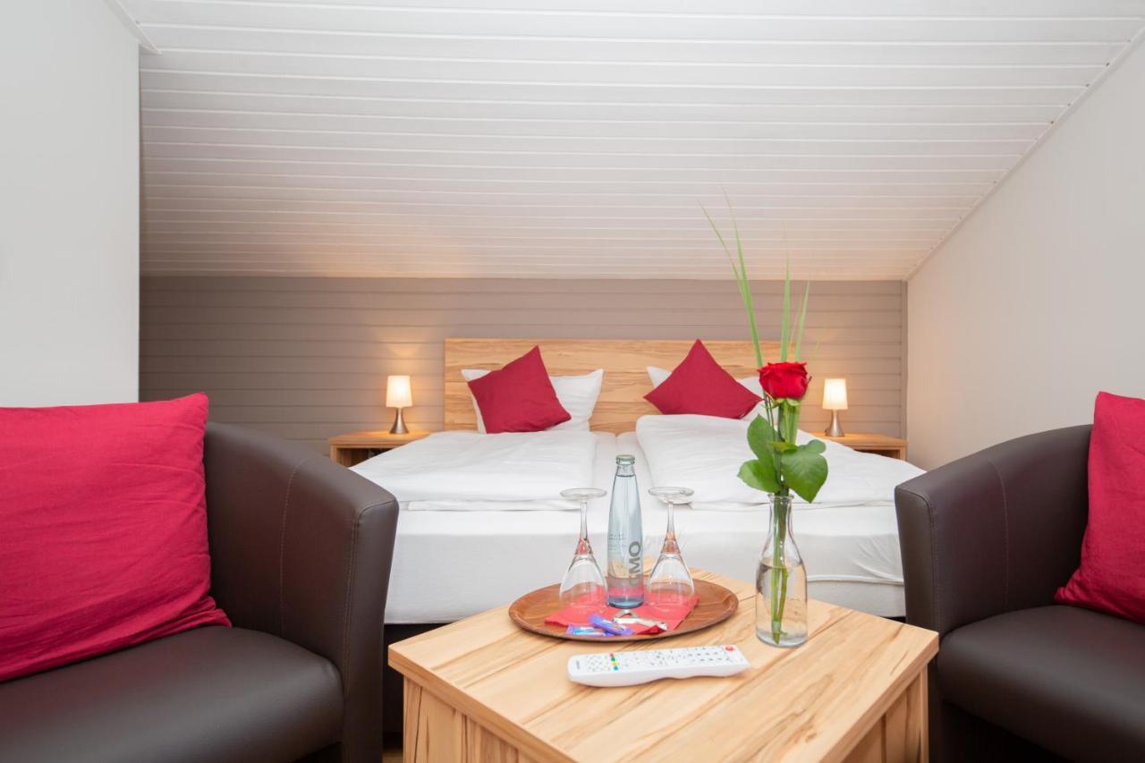 Hotel Restaurant Haus Waldesruh Eppenbrunn Dış mekan fotoğraf